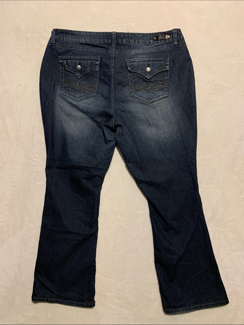 ROYALTY By YMI Womens  Jeans Denim Blue flap pockets  Sz 20W
